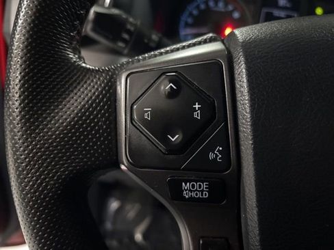 Used 2020 Toyota Tacoma TRD Off-Road image 14