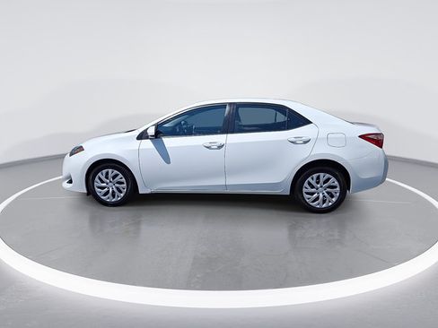 Used 2018 Toyota Corolla LE FWD image 6