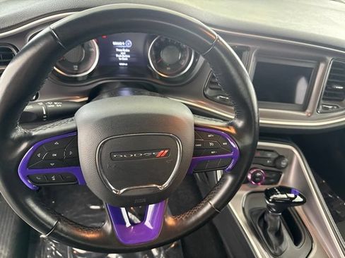 Used 2022 Dodge Challenger SXT RWD image 28