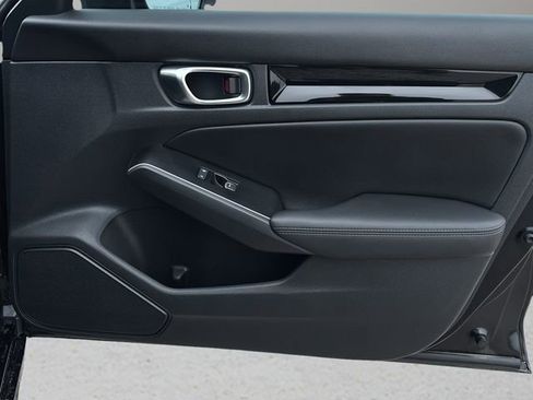 Used 2025 Honda Civic Sport image 9