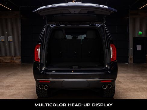 Used 2024 GMC Yukon AT4 w/ AT4 Premium Package image 8