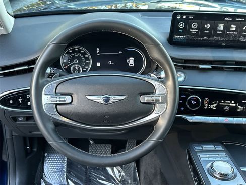 Used 2025 Genesis GV70 2.5T image 15