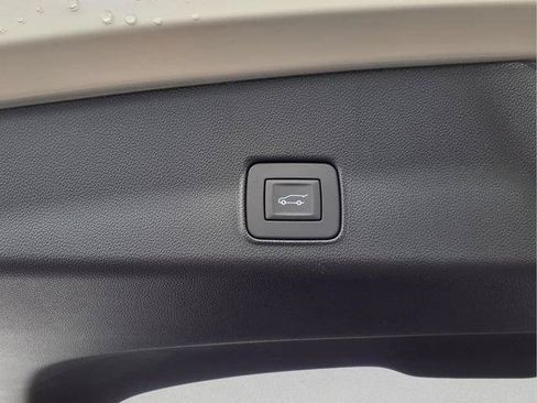 New 2026 Chevrolet TrailBlazer RS w/ Convenience Package AWD/4WD image 8