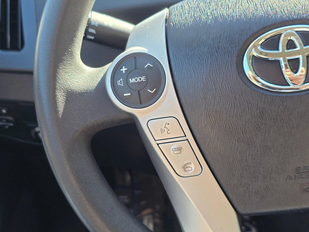Used 2014 Toyota Prius Three FWD image 29