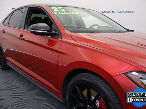 Used 2025 Volkswagen Jetta GLI Autobahn FWD image 40