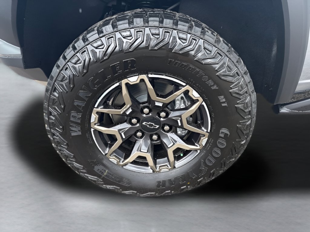 New 2026 Chevrolet Colorado ZR2 w/ Technology Package AWD/4WD image 33