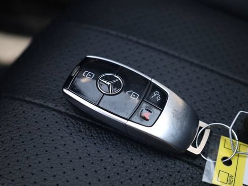 Used 2020 Mercedes-Benz E 350 4MATIC Sedan w/ Parking Assistance Package image 24