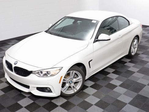 Used 2017 BMW 430i xDrive Convertible image 2