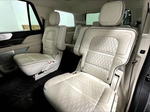 Used 2023 Lincoln Navigator Black Label image 35