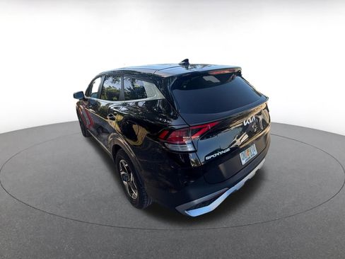 Used 2025 Kia Sportage LX image 7