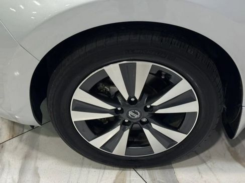 Used 2016 Nissan Leaf SL w/ Premium Package image 80