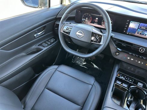Certified 2025 Nissan Murano SV w/ Cargo Package image 16