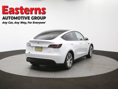Used 2022 Tesla Model Y Long Range AWD/4WD image 34