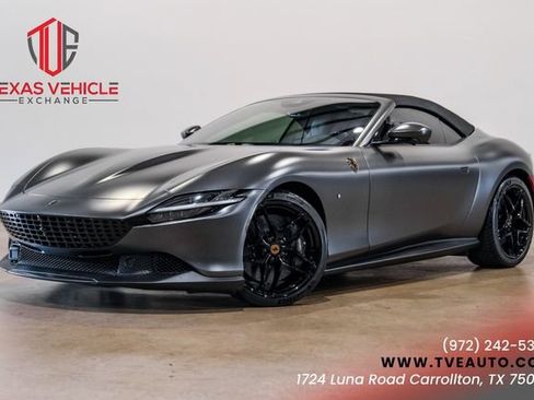 Used 2025 Ferrari Roma Spider image 1