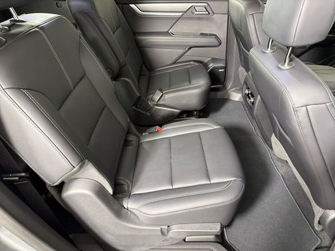 New 2025 GMC Acadia Elevation w/ Elevation Premium Package image 14