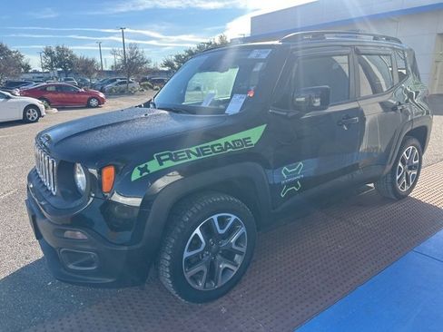 Used 2016 Jeep Renegade Latitude w/ Popular Equipment Group image 8