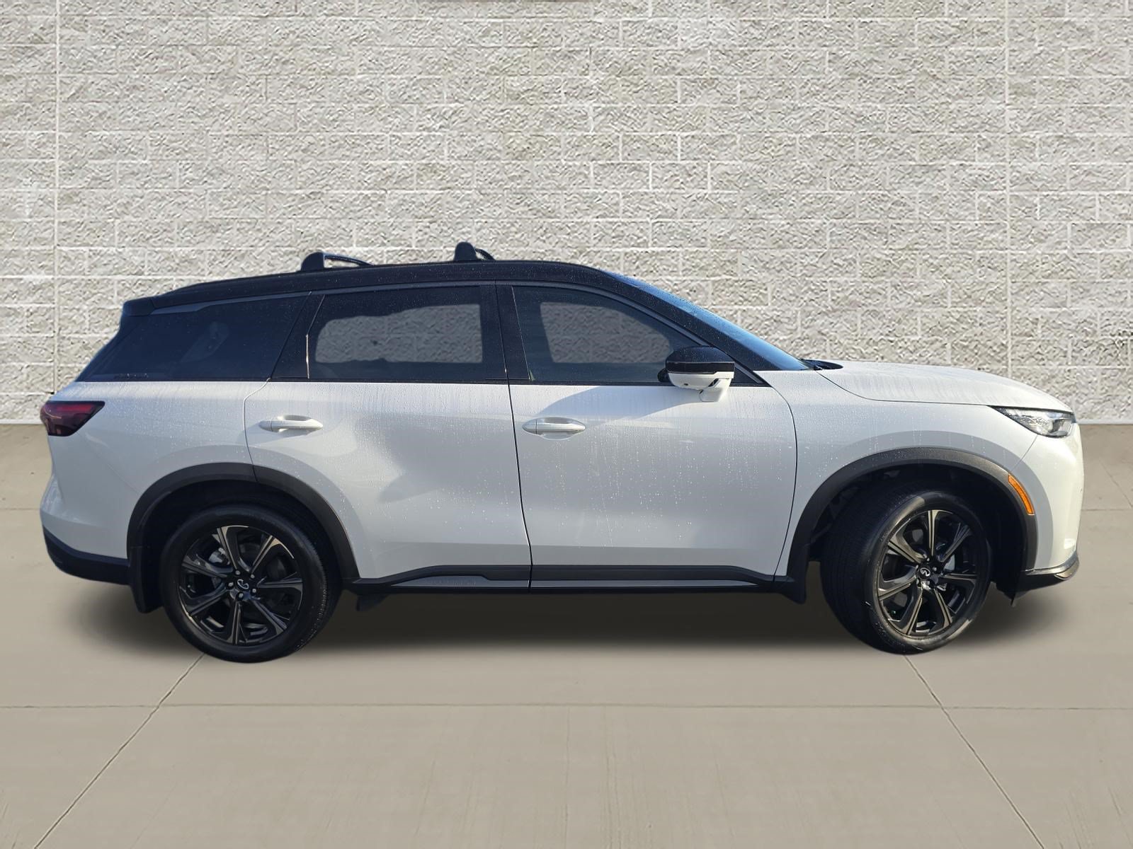 Used 2026 INFINITI QX60 Autograph w/ Dark Cargo Package AWD/4WD image 8