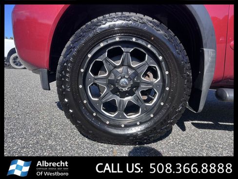 Used 2015 Nissan Titan SV w/ SV Value Truck Package image 32