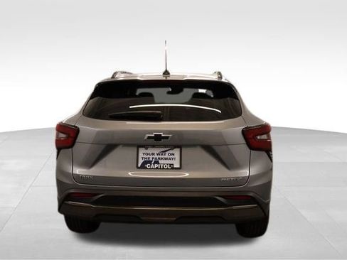 New 2026 Chevrolet Trax ACTIV image 3