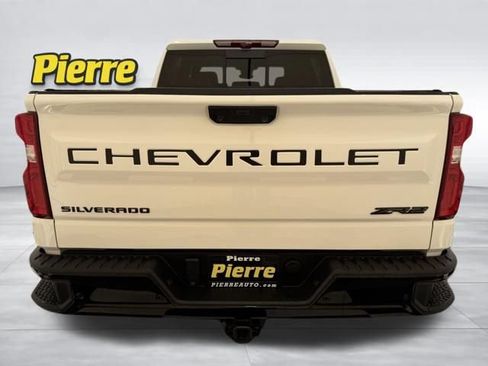 Used 2024 Chevrolet Silverado 1500 ZR2 AWD/4WD image 3