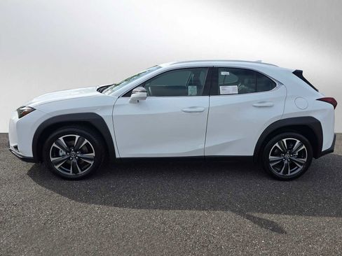 New 2026 Lexus UX 300h FWD image 6