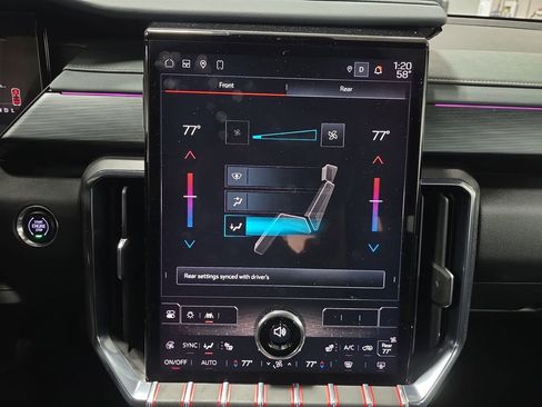 Used 2024 GMC Acadia AT4 w/ Luxury Package image 26