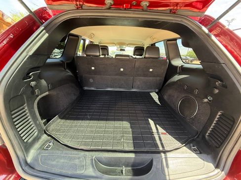 Used 2012 Jeep Grand Cherokee Altitude RWD image 16