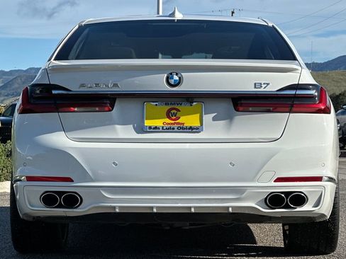 Used 2022 BMW ALPINA B7 xDrive w/ Luxury Rear Seating Package AWD/4WD image 4