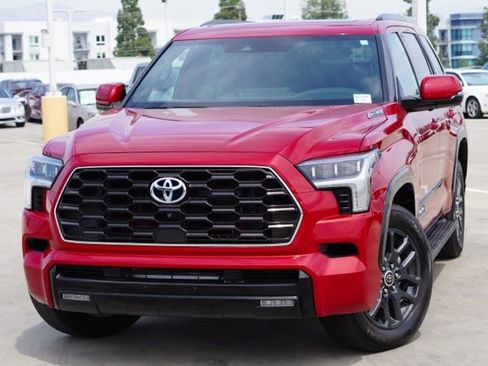 Certified 2023 Toyota Sequoia Platinum AWD/4WD image 4