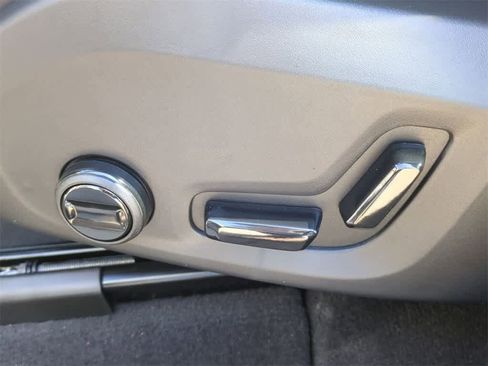 New 2026 Volvo XC60 B5 Plus w/ Protection Package Premier image 16