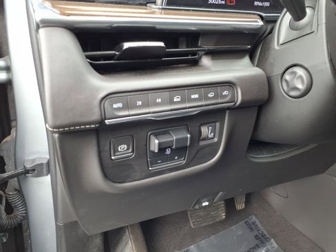 Used 2023 Cadillac Escalade ESV Sport Platinum AWD/4WD image 27