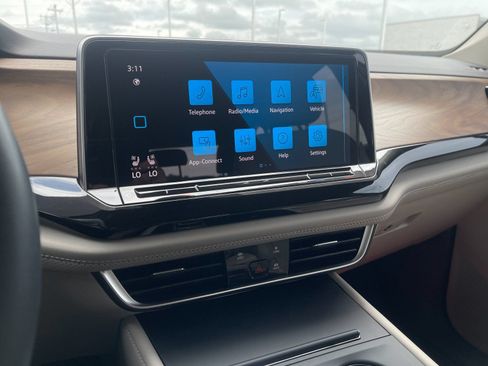 Used 2024 Volkswagen Atlas SE FWD image 21
