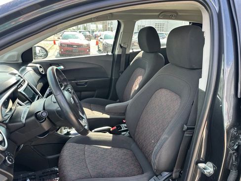 Used 2019 Chevrolet Sonic LT FWD image 14