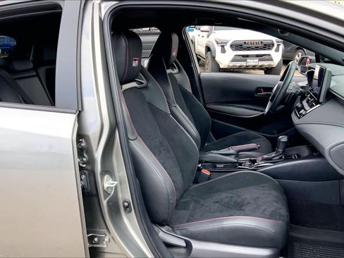 Used 2025 Toyota Corolla Premium Plus image 8