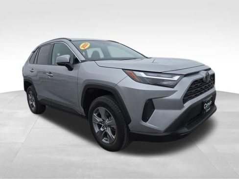 Used 2023 Toyota RAV4 XLE image 1