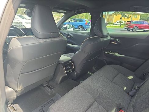 Used 2024 Toyota Crown AWD/4WD image 10