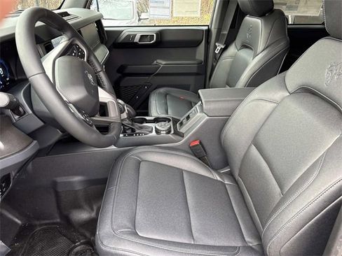 New 2025 Ford Bronco Badlands image 21