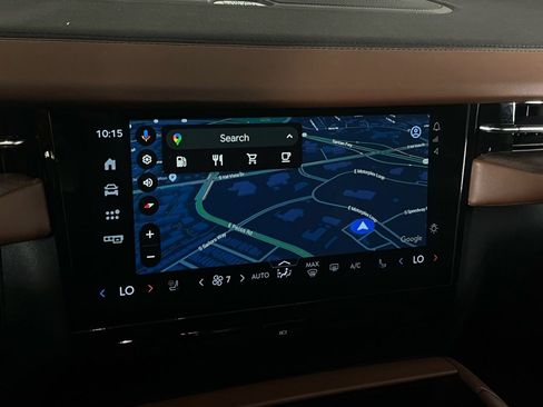 Used 2025 Lincoln Navigator Reserve image 16