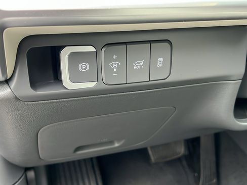 Used 2025 Hyundai Santa Fe SEL AWD/4WD image 29