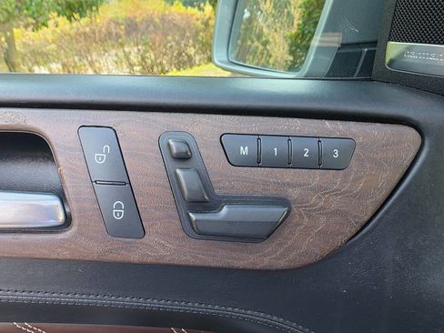 Used 2013 Mercedes-Benz ML 63 AMG 4MATIC image 12