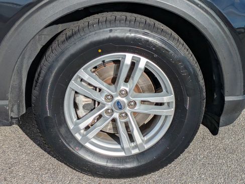 Used 2021 Ford Explorer XLT RWD image 8