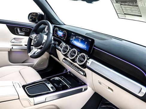 New 2026 Mercedes-Benz GLB 250 image 5