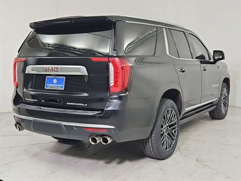 Used 2021 GMC Yukon Denali w/ Denali Premium Package image 6