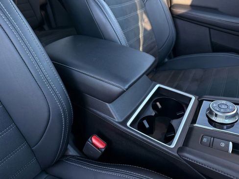 Used 2024 Mitsubishi Outlander SEL image 22