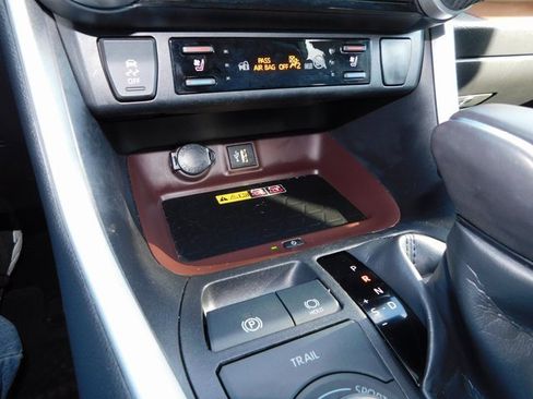 Used 2024 Toyota RAV4 Limited w/ Advanced Technology Package image 40