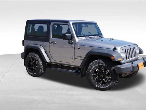 Certified 2018 Jeep Wrangler Sport AWD/4WD image 2