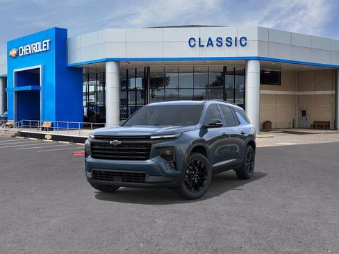 New 2026 Chevrolet Traverse LT image 8