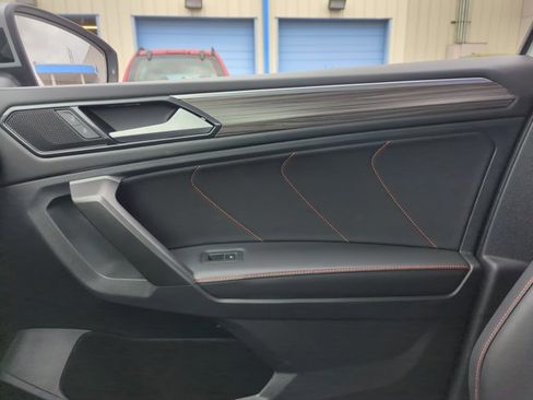 Used 2024 Volkswagen Tiguan Wolfsburg Edition image 24