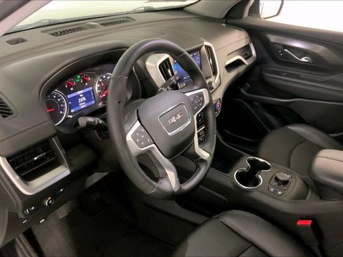 Used 2024 GMC Terrain SLT AWD/4WD image 14