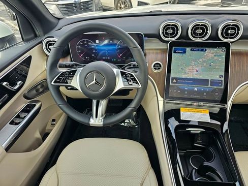 New 2026 Mercedes-Benz GLC 300 GLC 300 image 29
